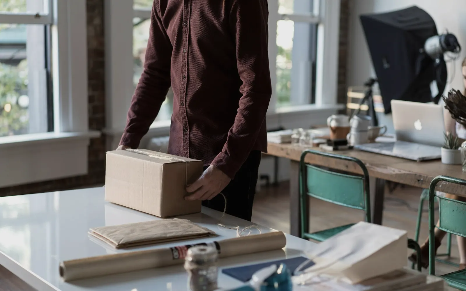 Where to Sell Surplus and Used Inventory: Marketplaces, Auctions, Brokers and Direct Buyers Compared